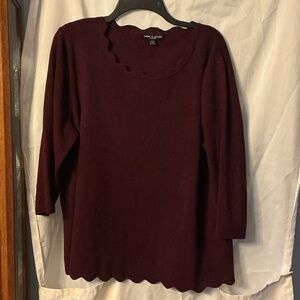 Cable & Gauge Women's Sweater in Deep Burgundy